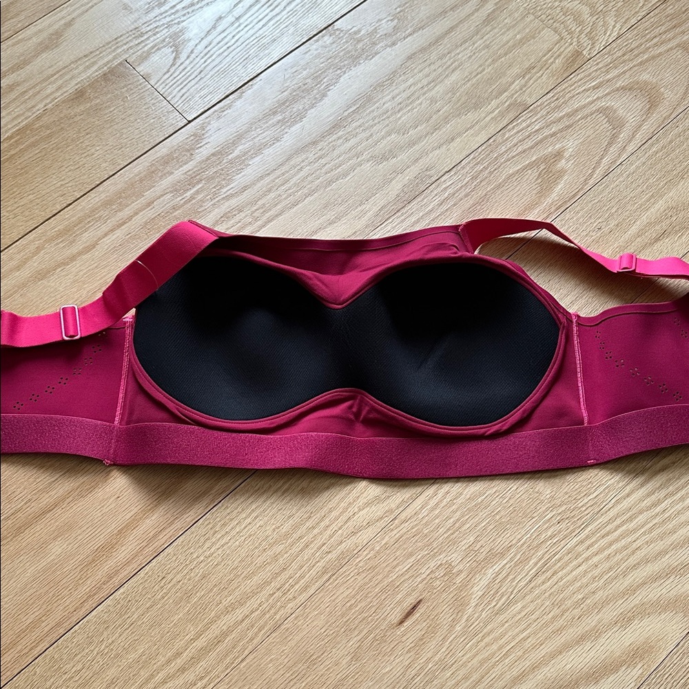Adjustabust Bonded Sports Bra - Picture 5 of 5